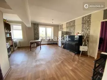 2-комнатная квартира, этаж 3 из 5, 43 м²