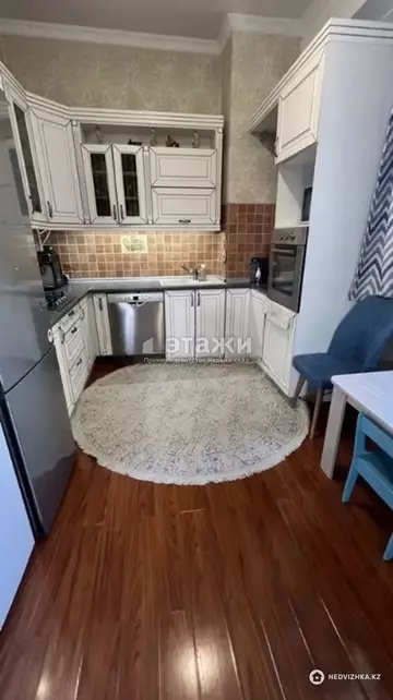 4-комнатная квартира, этаж 2 из 3, 170 м²