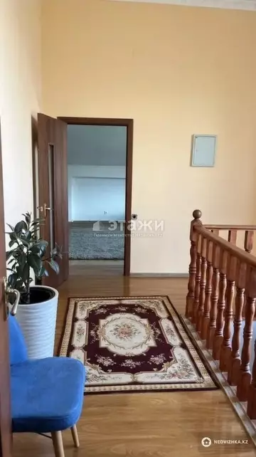 4-комнатная квартира, этаж 2 из 3, 170 м²