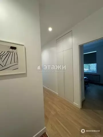 2-комнатная квартира, этаж 1 из 4, 53 м²