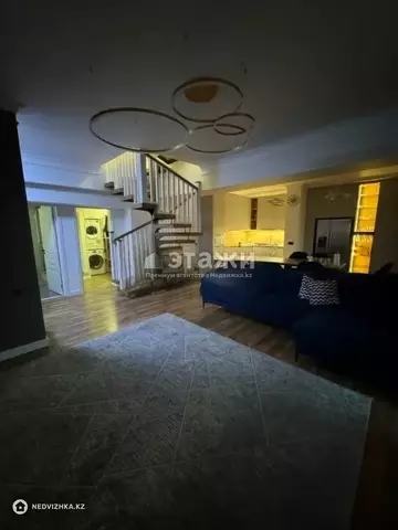 4-комнатная квартира, этаж 9 из 9, 151 м²