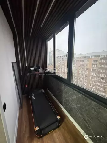 4-комнатная квартира, этаж 9 из 9, 151 м²