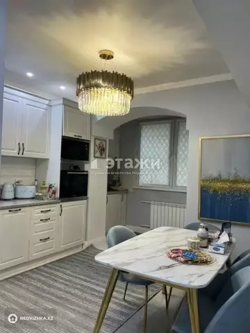 2-комнатная квартира, этаж 2 из 5, 62 м²