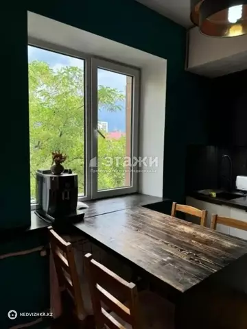 1-комнатная квартира, этаж 4 из 5, 40 м²
