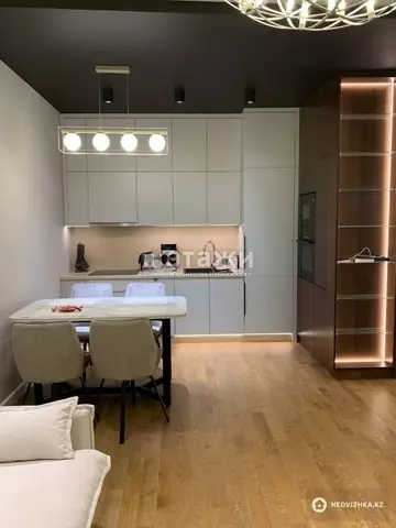 2-комнатная квартира, этаж 11 из 14, 50 м², на длительный срок