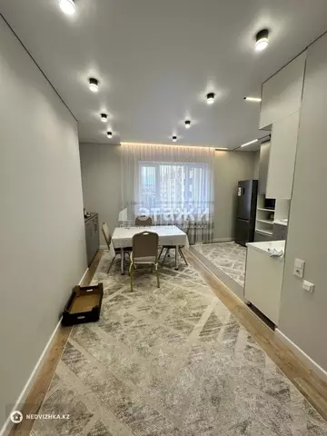 1-комнатная квартира, этаж 7 из 17, 53 м², на длительный срок