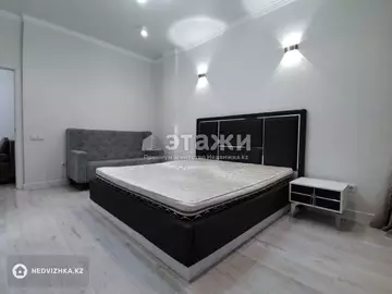 60 м², 2-комнатная квартира, этаж 3 из 12, 60 м², на длительный срок, изображение - 0