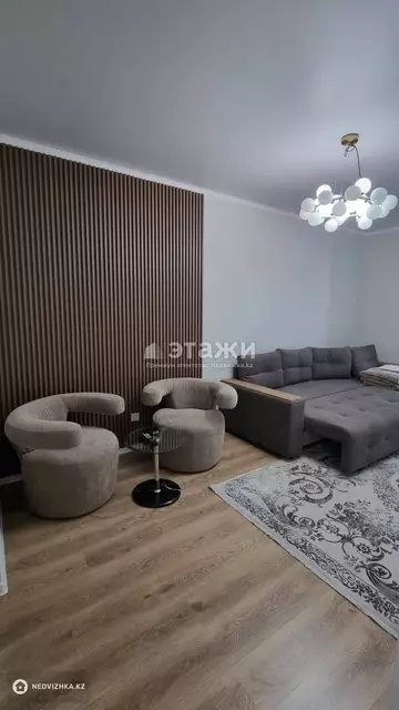 2-комнатная квартира, этаж 14 из 17, 57 м², на длительный срок