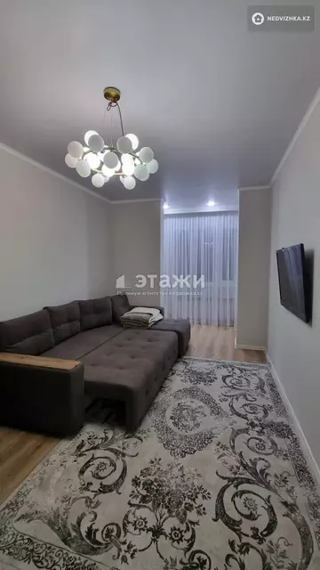 2-комнатная квартира, этаж 14 из 17, 57 м², на длительный срок