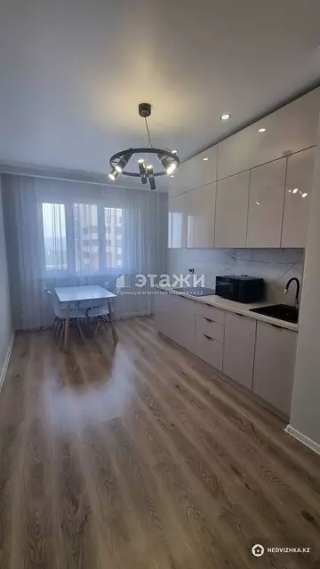 57 м², 2-комнатная квартира, этаж 14 из 17, 57 м², на длительный срок, изображение - 7