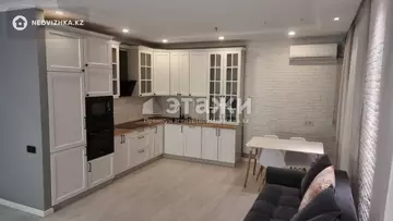 3-комнатная квартира, этаж 17 из 17, 90 м², на длительный срок