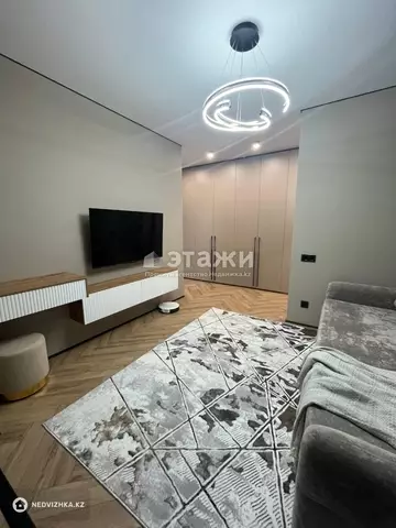 1-комнатная квартира, этаж 16 из 17, 46 м², на длительный срок
