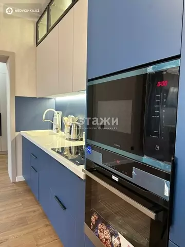 2-комнатная квартира, этаж 8 из 15, 60 м², на длительный срок