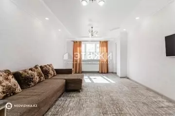2-комнатная квартира, этаж 12 из 18, 77 м², на длительный срок