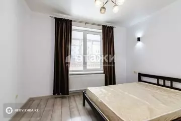 2-комнатная квартира, этаж 12 из 18, 77 м², на длительный срок