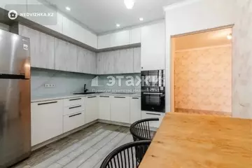 2-комнатная квартира, этаж 12 из 18, 77 м², на длительный срок