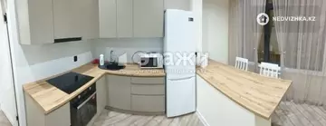 2-комнатная квартира, этаж 6 из 10, 72 м², на длительный срок