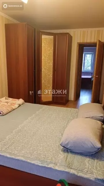 3-комнатная квартира, этаж 4 из 4, 60 м², на длительный срок