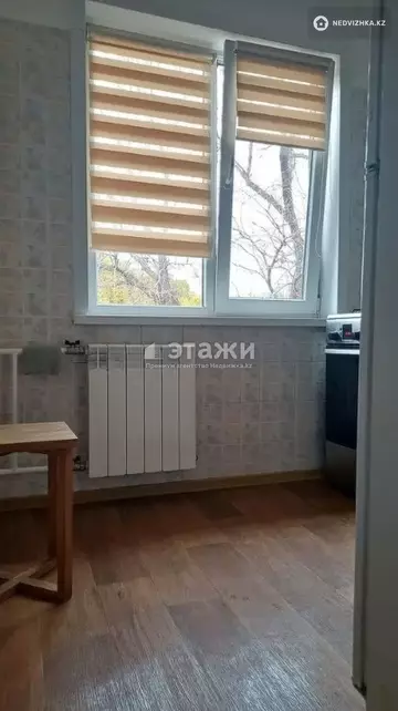 3-комнатная квартира, этаж 4 из 4, 60 м², на длительный срок