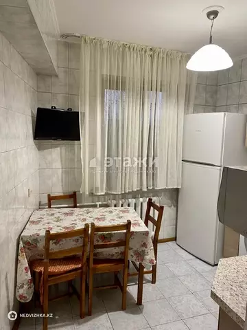 3-комнатная квартира, этаж 5 из 5, 70 м², на длительный срок