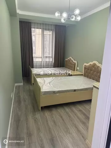 3-комнатная квартира, этаж 9 из 16, 80 м², на длительный срок