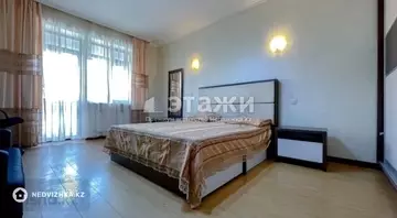 3-комнатная квартира, этаж 10 из 17, 100 м², на длительный срок