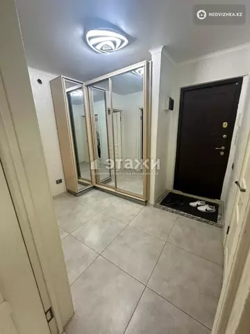 3-комнатная квартира, этаж 1 из 4, 62 м², на длительный срок