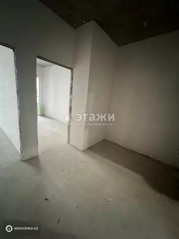 2-комнатная квартира, этаж 4 из 17, 42 м²