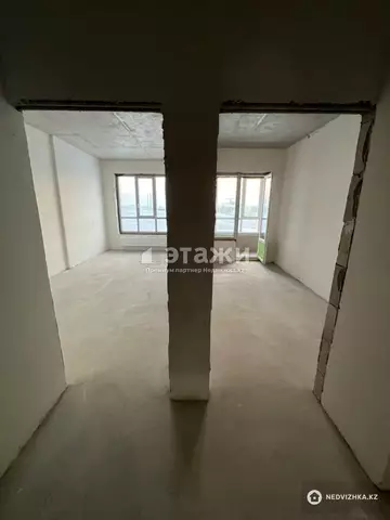 2-комнатная квартира, этаж 4 из 17, 42 м²