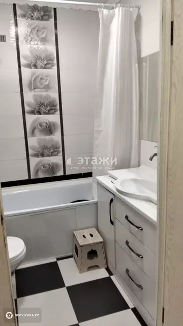3-комнатная квартира, этаж 1 из 8, 70 м²