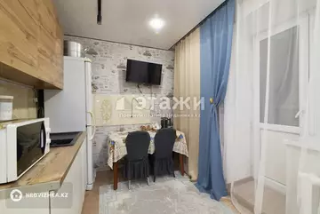 1-комнатная квартира, этаж 3 из 5, 28 м²