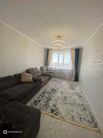1-комнатная квартира, этаж 9 из 9, 38 м²