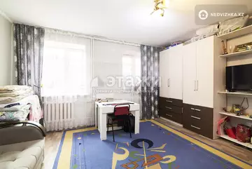 2-комнатная квартира, этаж 2 из 5, 58 м²