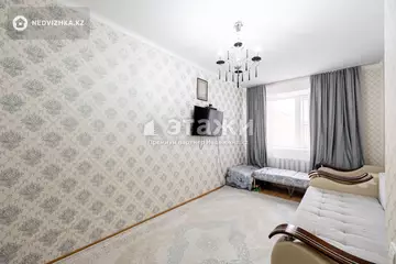 1-комнатная квартира, этаж 3 из 5, 32 м²