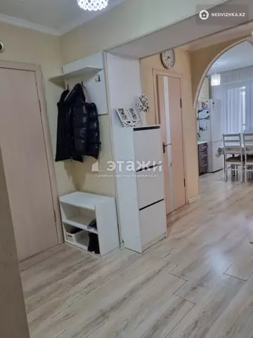 2-комнатная квартира, этаж 4 из 5, 48 м²