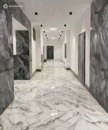 4-комнатная квартира, этаж 12 из 13, 103 м²
