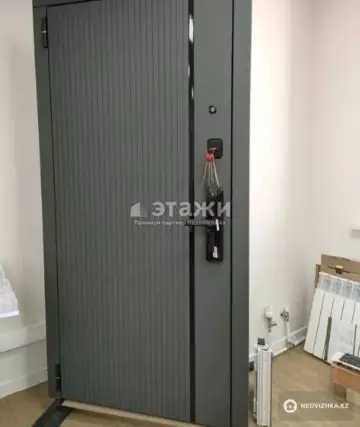 4-комнатная квартира, этаж 12 из 13, 103 м²