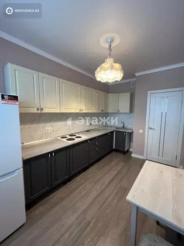 1-комнатная квартира, этаж 17 из 22, 38 м²