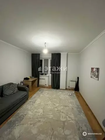 1-комнатная квартира, этаж 8 из 9, 40 м²