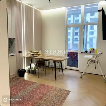 2-комнатная квартира, этаж 5 из 17, 76 м²