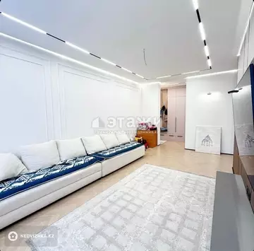 2-комнатная квартира, этаж 5 из 17, 76 м²