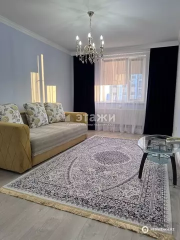 2-комнатная квартира, этаж 4 из 5, 52 м²