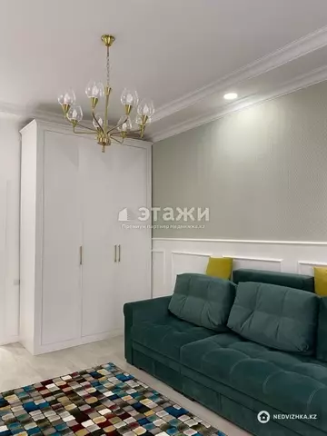 1-комнатная квартира, этаж 3 из 12, 38 м²