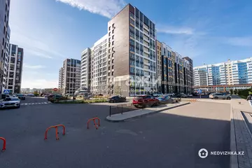 1-комнатная квартира, этаж 9 из 10, 41 м²
