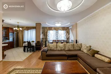 4-комнатная квартира, этаж 4 из 39, 165 м²