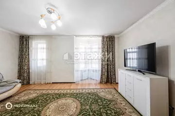 2-комнатная квартира, этаж 9 из 9, 68 м²