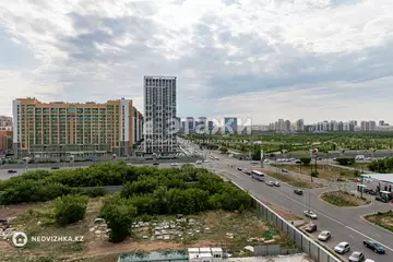 4-комнатная квартира, этаж 8 из 23, 104 м²