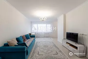 3-комнатная квартира, этаж 7 из 24, 90 м²