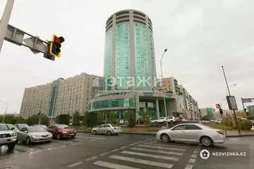 3-комнатная квартира, этаж 10 из 12, 86 м²