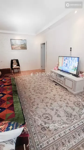 2-комнатная квартира, этаж 4 из 12, 66 м²